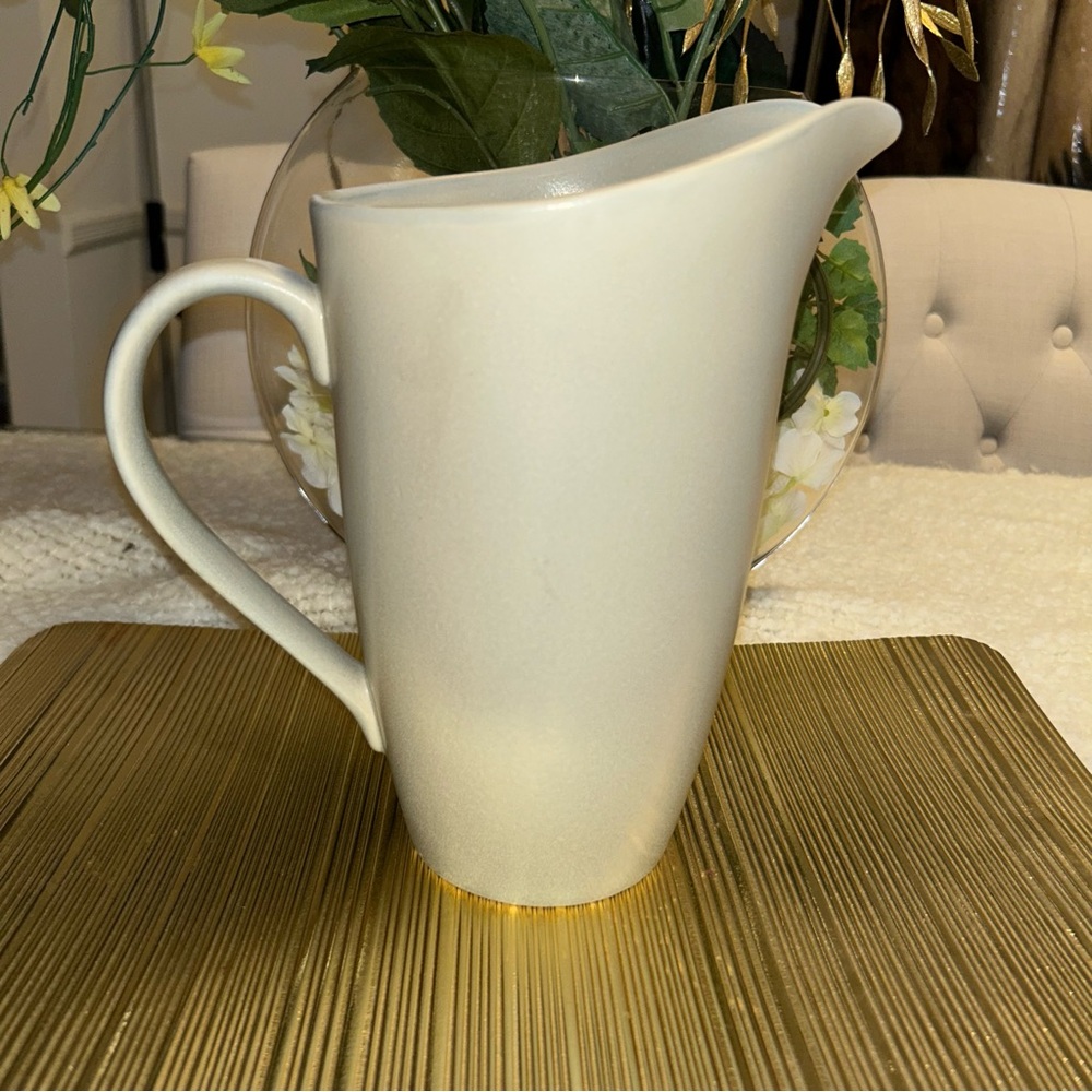 Vintage KONA Noritake Moss Lt Green 60oz. Handled Pitcher